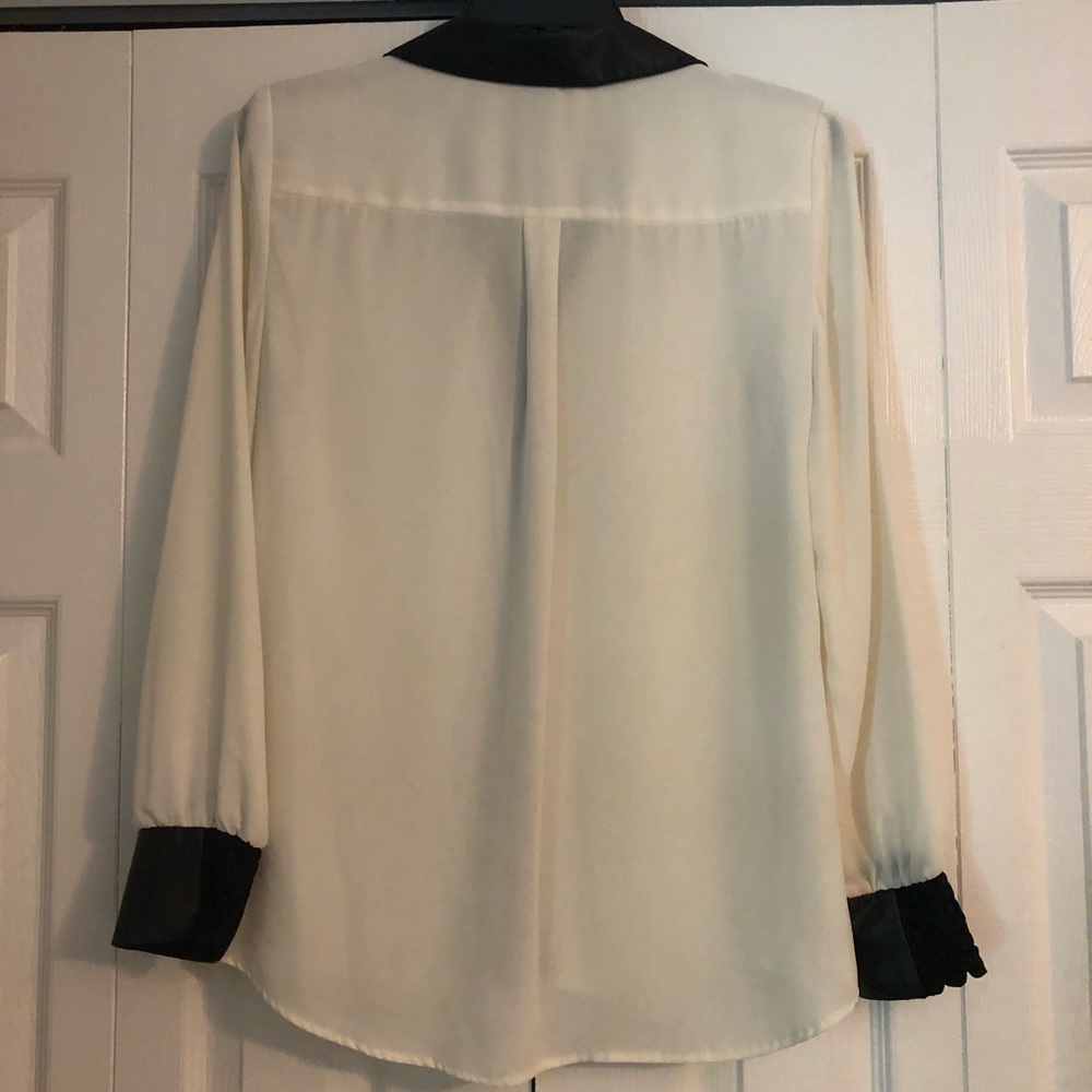 Alfani Buttoned Blouse - Picture 2 of 8